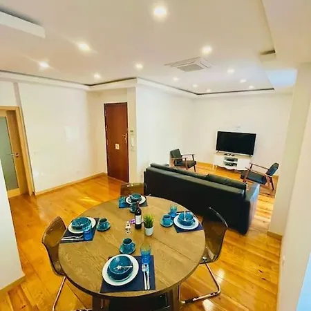 Lejlighed 67 Amazing Family Flat In Great Location Center