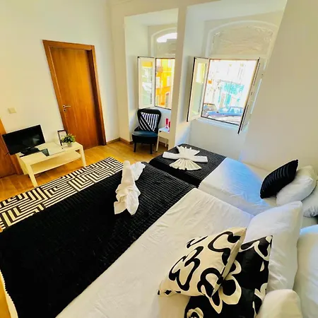67 Amazing Family Flat In Great Location Center *